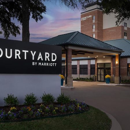 Courtyard Dallas Addison Quorum Drive Hotel Buitenkant foto